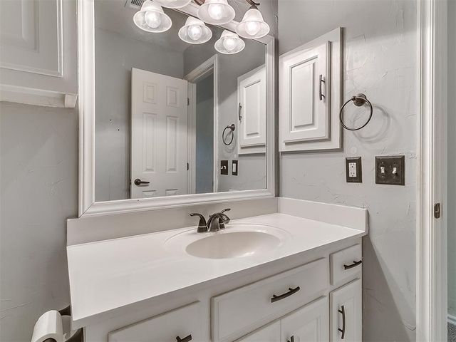 7300 NW 109th Street, Oklahoma City, OK 73162