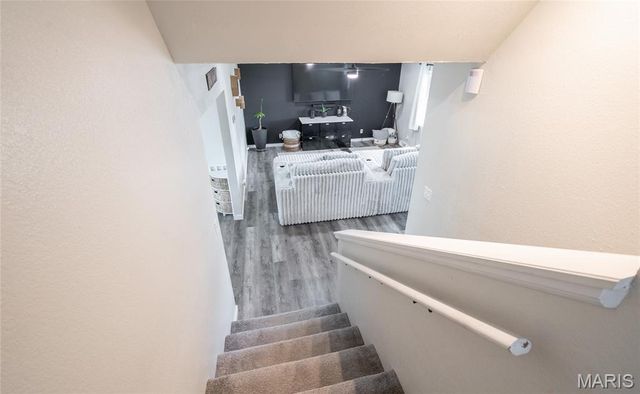 20105 Simmons Road, Waynesville, MO 65583