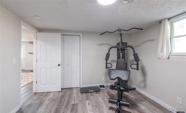 20105 Simmons Road, Waynesville, MO 65583