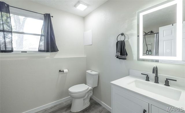 20105 Simmons Road, Waynesville, MO 65583