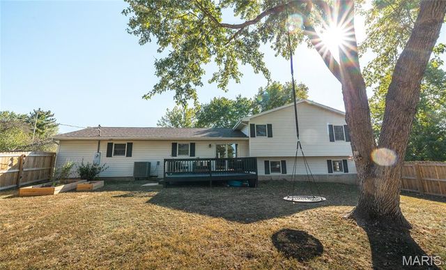 20105 Simmons Road, Waynesville, MO 65583