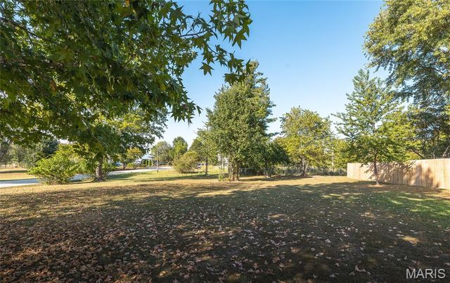 20105 Simmons Road, Waynesville, MO 65583