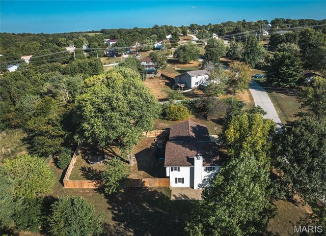 20105 Simmons Road, Waynesville, MO 65583