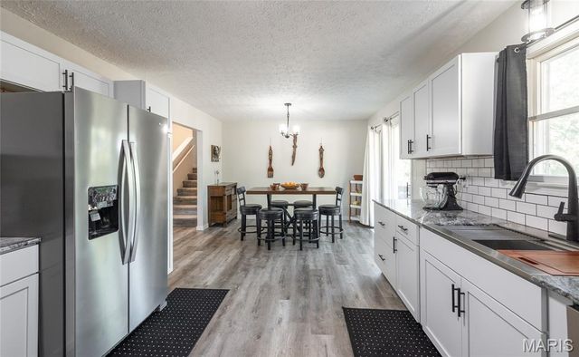 20105 Simmons Road, Waynesville, MO 65583