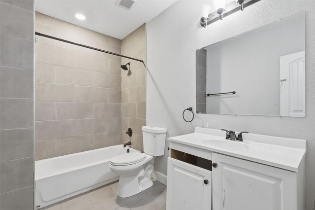 1615 N Oak Avenue, Mineral Wells, TX 76067