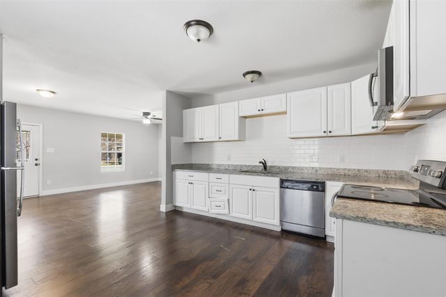 1615 N Oak Avenue, Mineral Wells, TX 76067