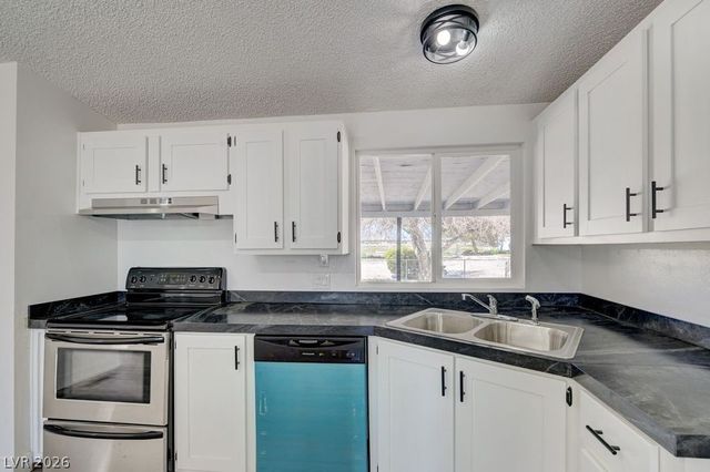 1850 West Simkins Road, Pahrump, NV 89060