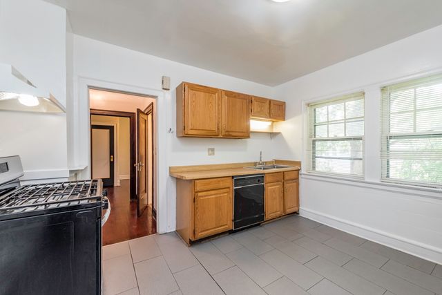 419 Hickory Street 2, Waukegan, IL 60085