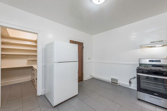 419 Hickory Street 2, Waukegan, IL 60085