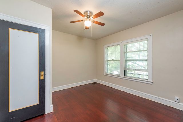 419 Hickory Street 2, Waukegan, IL 60085