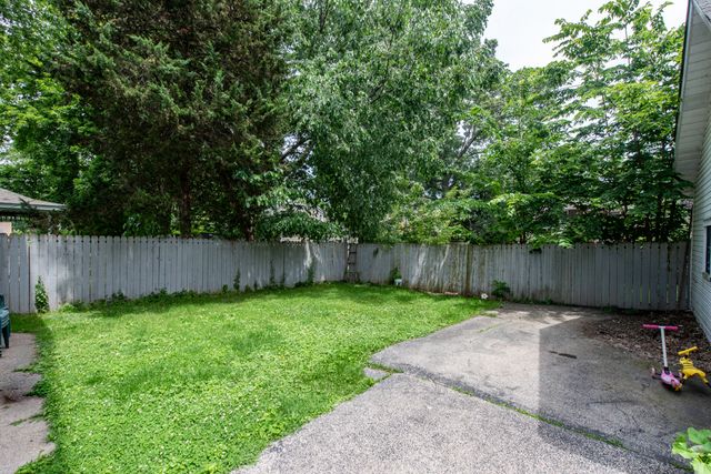 419 Hickory Street 2, Waukegan, IL 60085