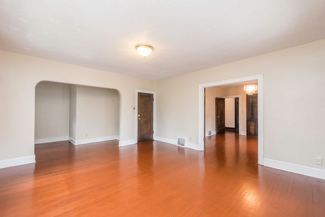 419 Hickory Street 2, Waukegan, IL 60085
