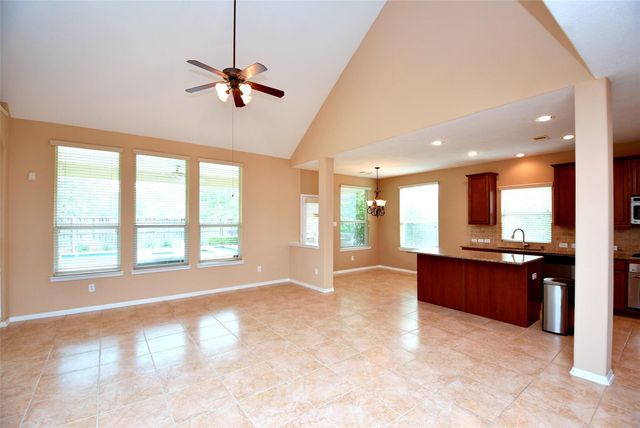 30 Granite Path Place, The Woodlands, TX 77389