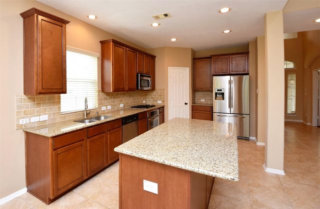 30 Granite Path Place, The Woodlands, TX 77389