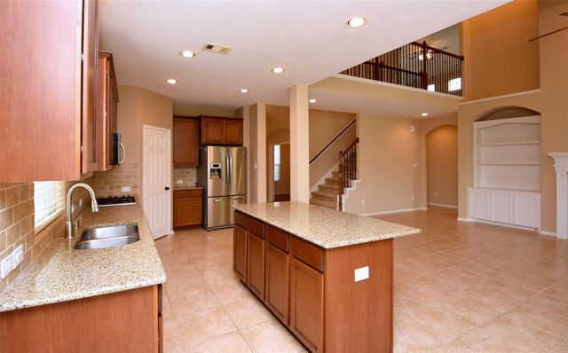 30 Granite Path Place, The Woodlands, TX 77389
