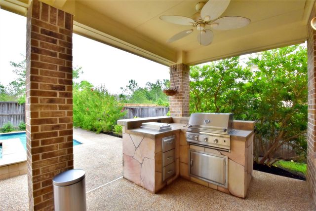 30 Granite Path Place, The Woodlands, TX 77389