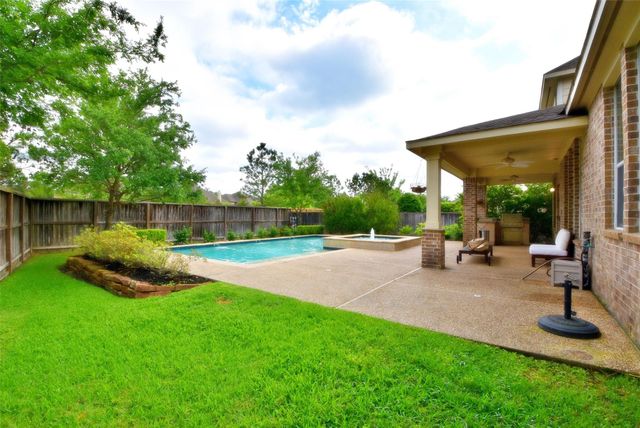 30 Granite Path Place, The Woodlands, TX 77389