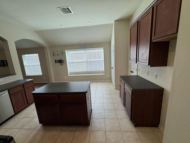 9907 Rushing Springs Drive, Tomball, TX 77375