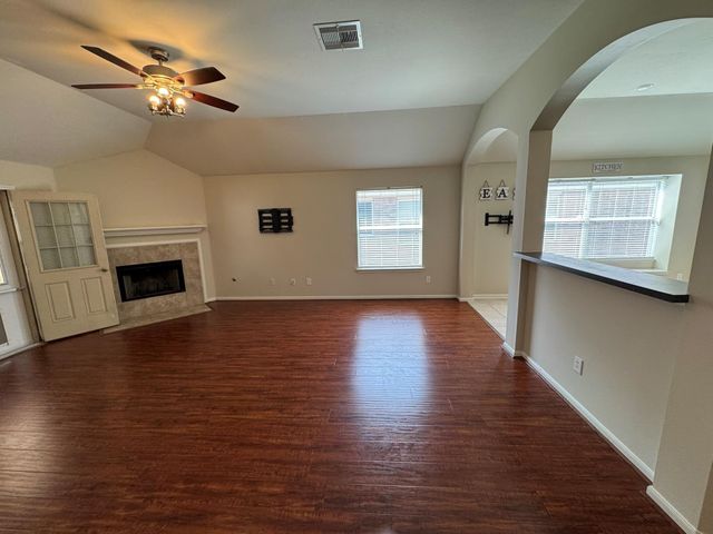 9907 Rushing Springs Drive, Tomball, TX 77375