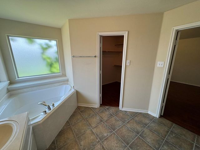 9907 Rushing Springs Drive, Tomball, TX 77375