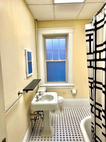 64 Jireh St 2E, New Bedford, MA 02745