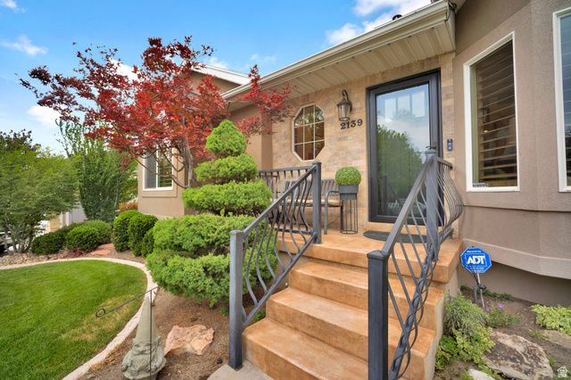2139 E VILLAGE POINT WAY, Sandy, UT 84093