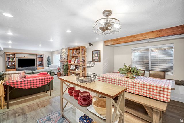 2139 E VILLAGE POINT WAY, Sandy, UT 84093