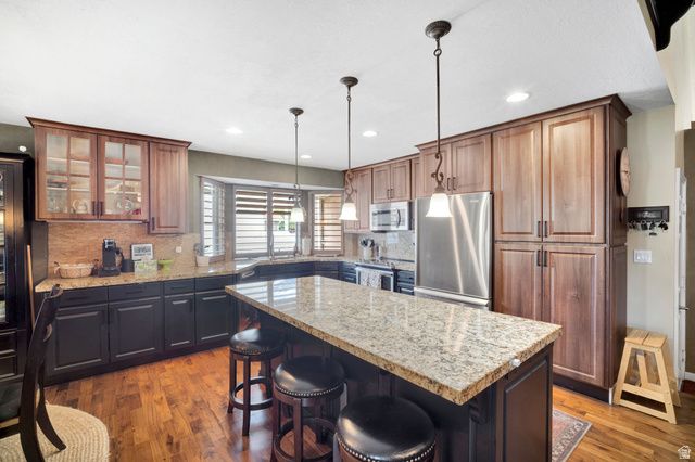 2139 E VILLAGE POINT WAY, Sandy, UT 84093