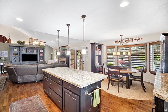 2139 E VILLAGE POINT WAY, Sandy, UT 84093