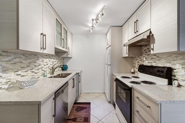 2070 Guildford D, Boca Raton, FL 33434