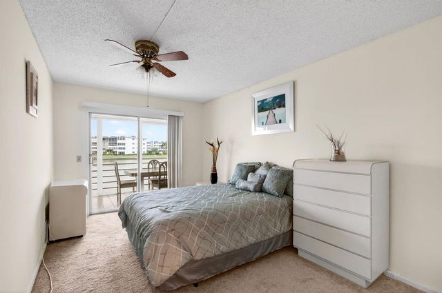 2070 Guildford D, Boca Raton, FL 33434