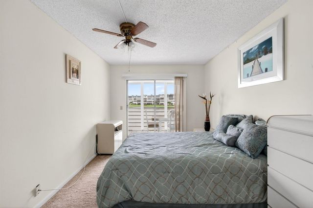 2070 Guildford D, Boca Raton, FL 33434