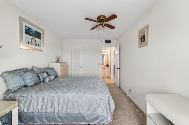 2070 Guildford D, Boca Raton, FL 33434