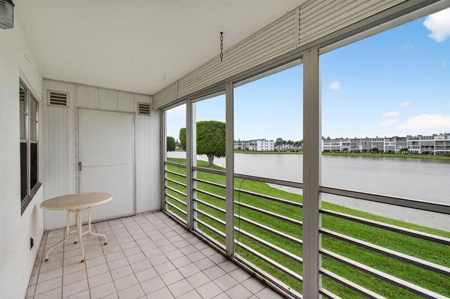 2070 Guildford D, Boca Raton, FL 33434