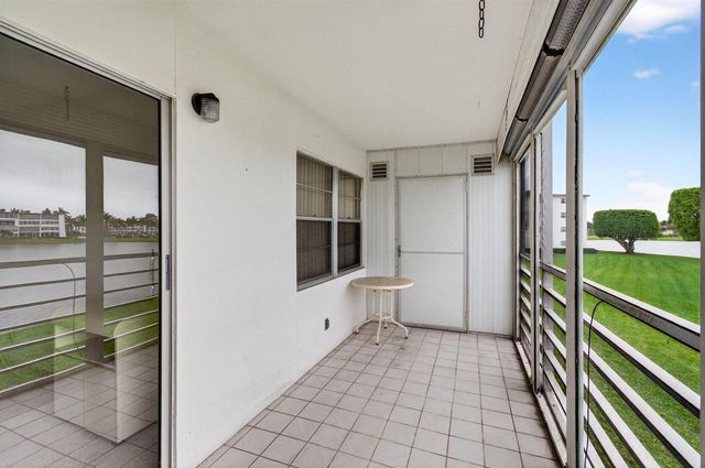 2070 Guildford D, Boca Raton, FL 33434
