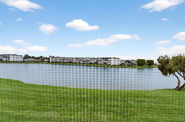 2070 Guildford D, Boca Raton, FL 33434