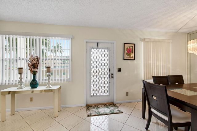 2070 Guildford D, Boca Raton, FL 33434