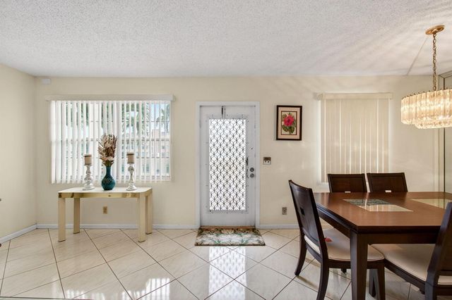 2070 Guildford D, Boca Raton, FL 33434