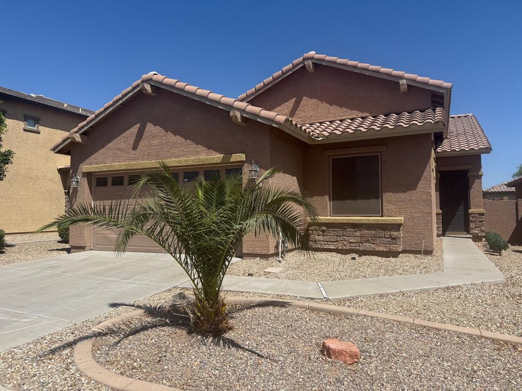 902 E Dee Street, Avondale, AZ 85323