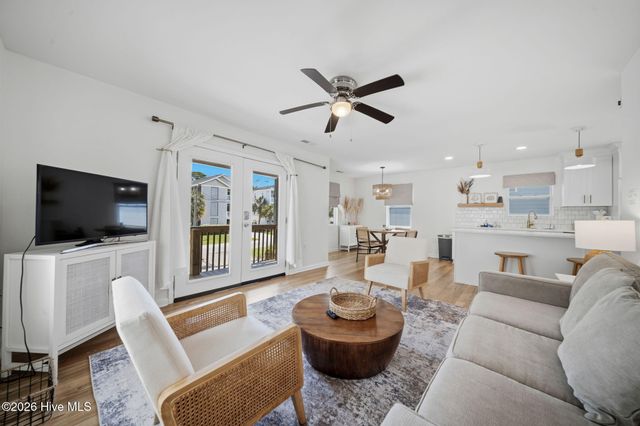313 Greenville Avenue, Carolina Beach, NC 28428