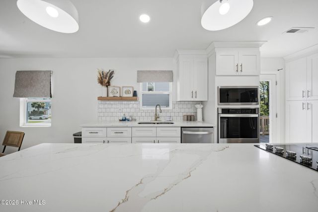 313 Greenville Avenue, Carolina Beach, NC 28428