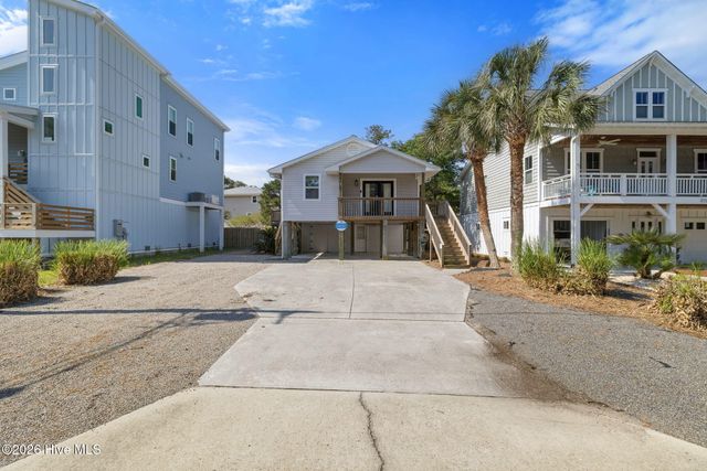 313 Greenville Avenue, Carolina Beach, NC 28428