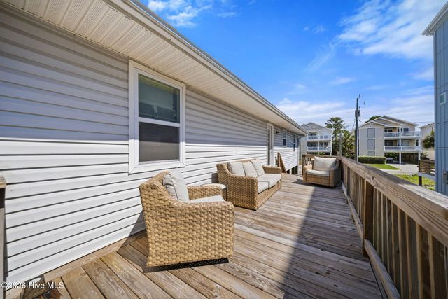 313 Greenville Avenue, Carolina Beach, NC 28428