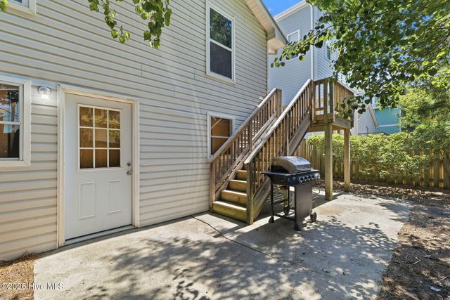 313 Greenville Avenue, Carolina Beach, NC 28428