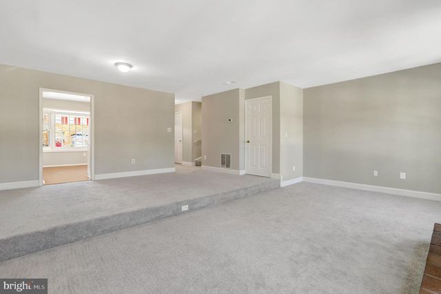 8225 CEDAR LANDING CT, Alexandria, VA 22306