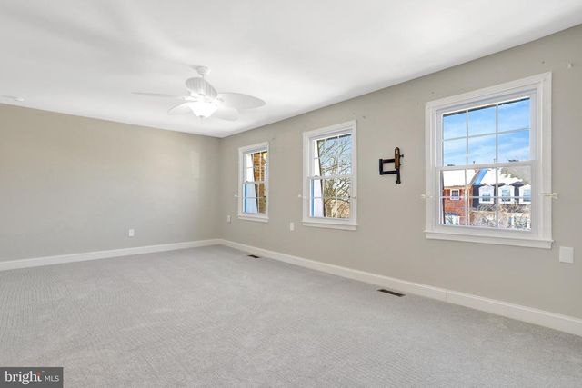 8225 CEDAR LANDING CT, Alexandria, VA 22306