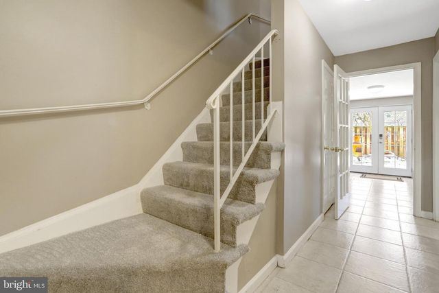 8225 CEDAR LANDING CT, Alexandria, VA 22306