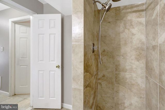 8225 CEDAR LANDING CT, Alexandria, VA 22306