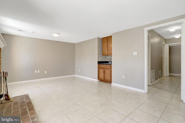 8225 CEDAR LANDING CT, Alexandria, VA 22306