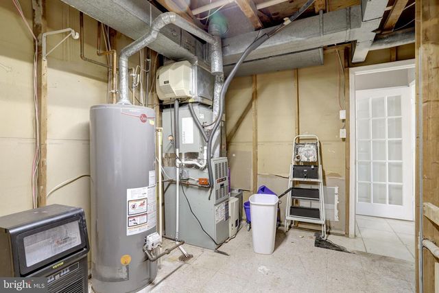 8225 CEDAR LANDING CT, Alexandria, VA 22306